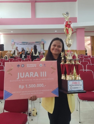 Juara 3 Lomba Business Plan Tingkat Nasional diraih oleh Mahasiswa Pendidikan Ekonomi